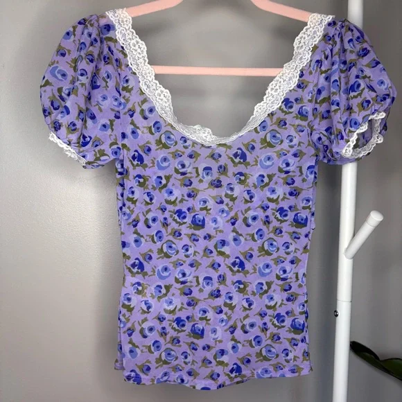 NWT Kimchi Blue Blake Puff Sleeve Mesh Top Rose Lavender Tea Stain - Picture 6 of 9